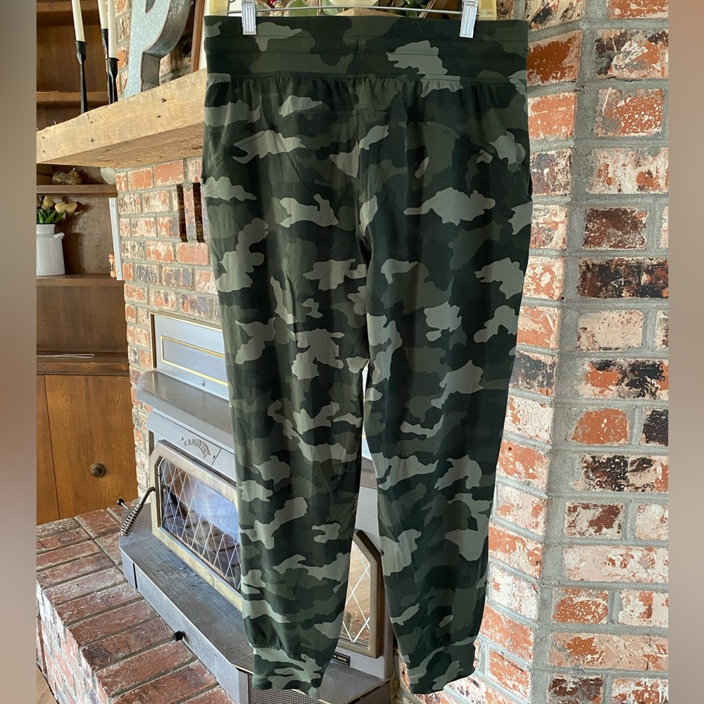 LuLuLemon - Ready to Rulu Classic Fit - High Rise Jogger - Full Length